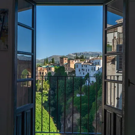 Vistas - *